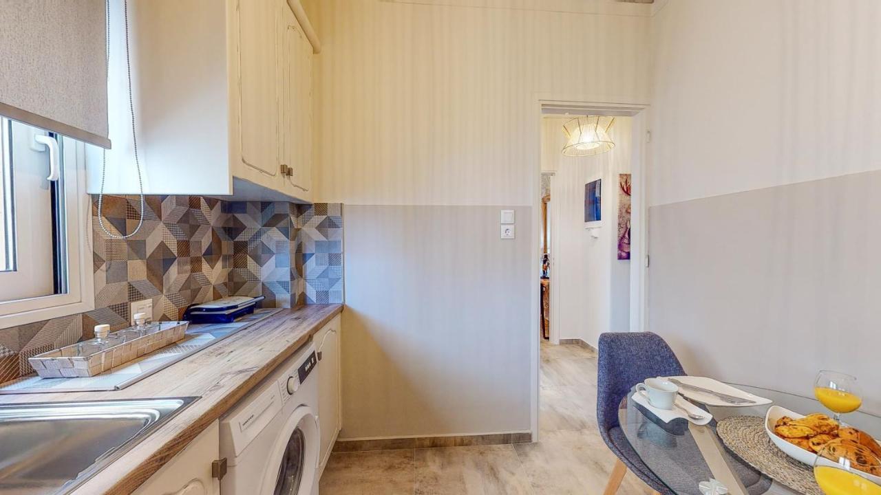 Motley Luxury Apartment By Estia Heraklion  ภายนอก รูปภาพ